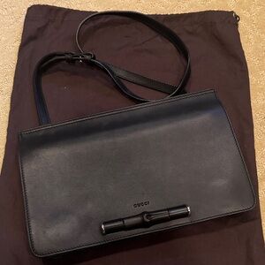 Black leather Gucci bag (authentic)